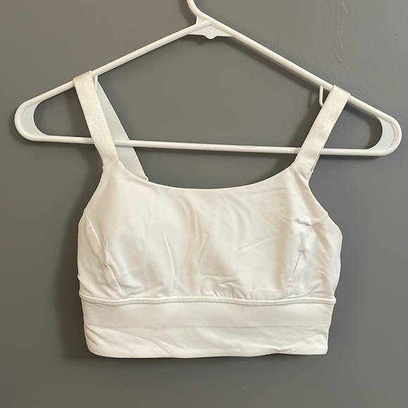 Women’s Lululemon Sports Bra, Size 4 - Picture 1 of 3